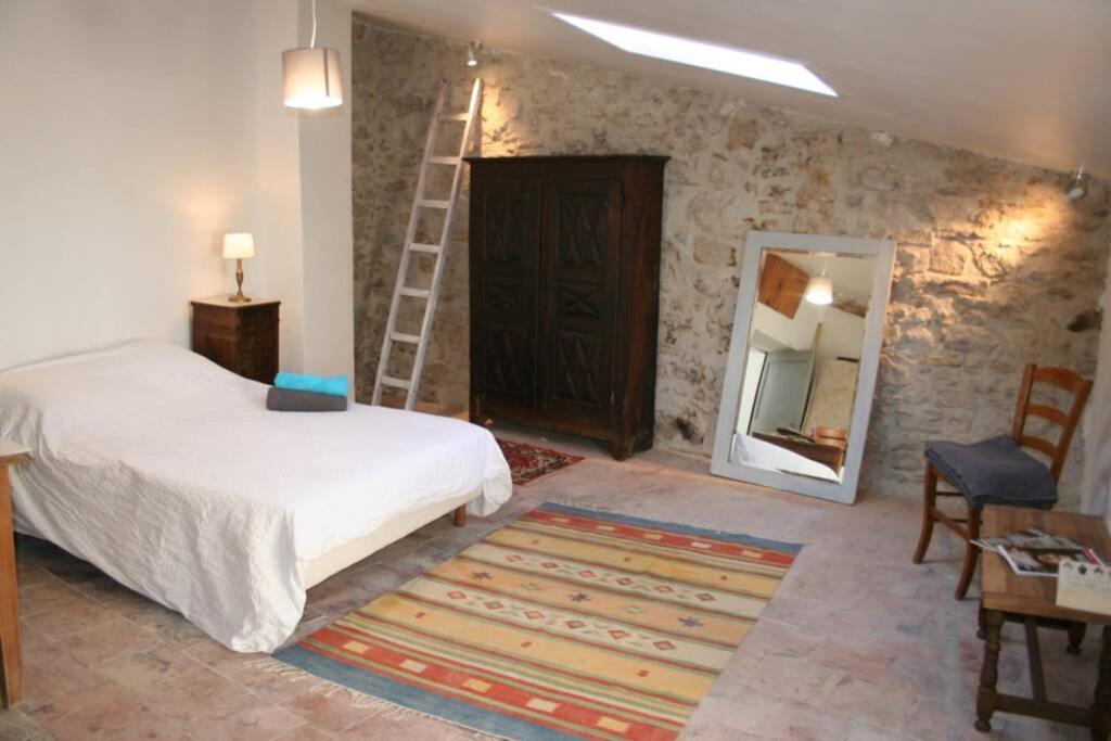 Character Filled House Overlooking The River Cesse Bize-Minervois Kültér fotó